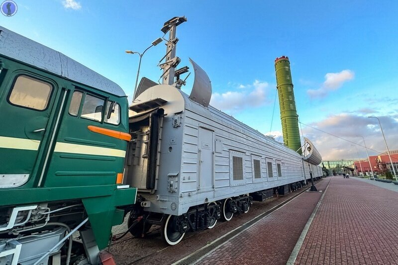 Ядерный ракетный поезд БЖРК "Молодец" и другая железнодорожная техника в комплексе истории техники им. Сахарова