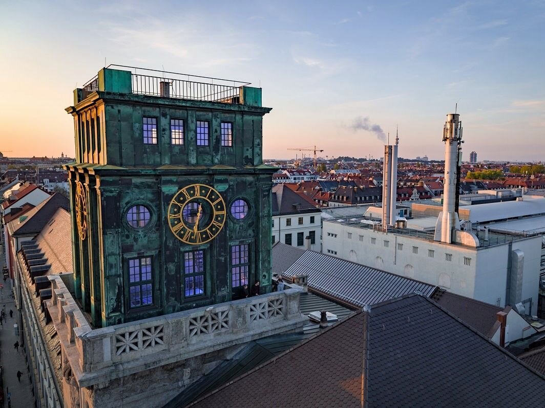 Вузы мира. Лучшие вузы россии список. Выпускник вуза. Университеты китая. Выпускники мгу.