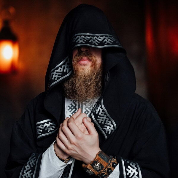     Нейромонах Феофан покажет «Симбиоз» древнерусского драма с заморским драм-н-бейсом