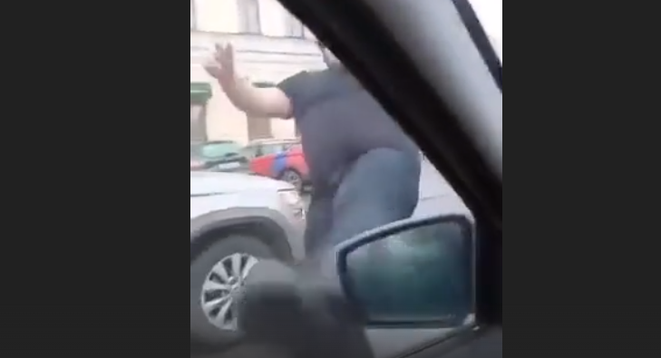 единственное и множественное число глаголов. бежит лицо глагола. желающий какое время. окончания глаголов 1 и 2 спряжения таблица. проспрягать 2 глагола спряжение глагола.