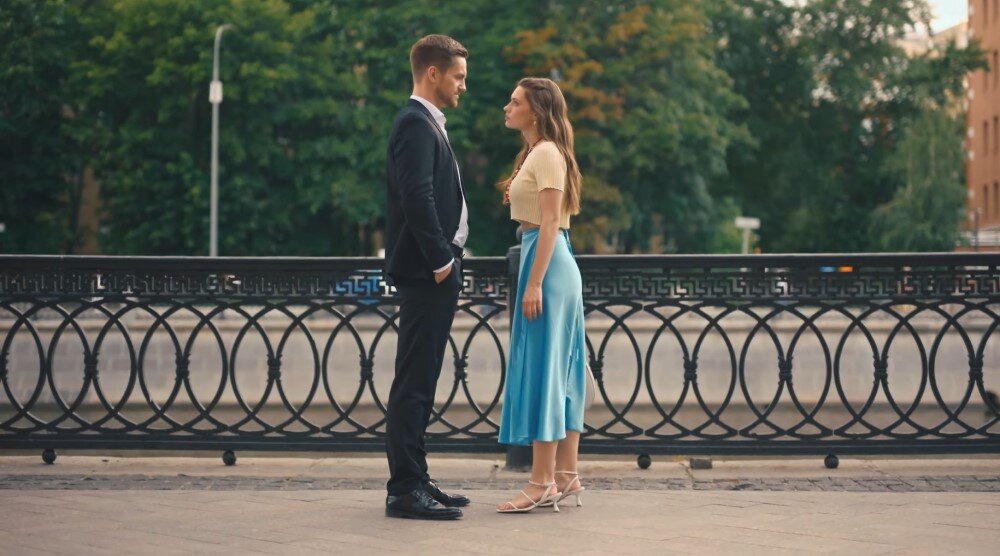     Кадр из сериала «Постучись в мою дверь в Москве» (2024)