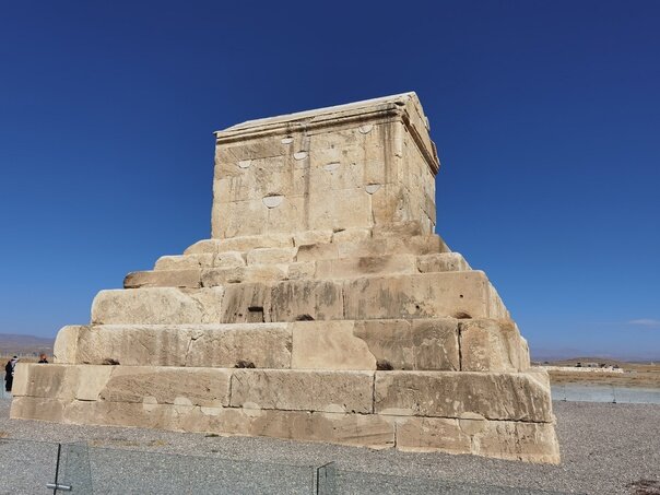 Мавзолей Кира