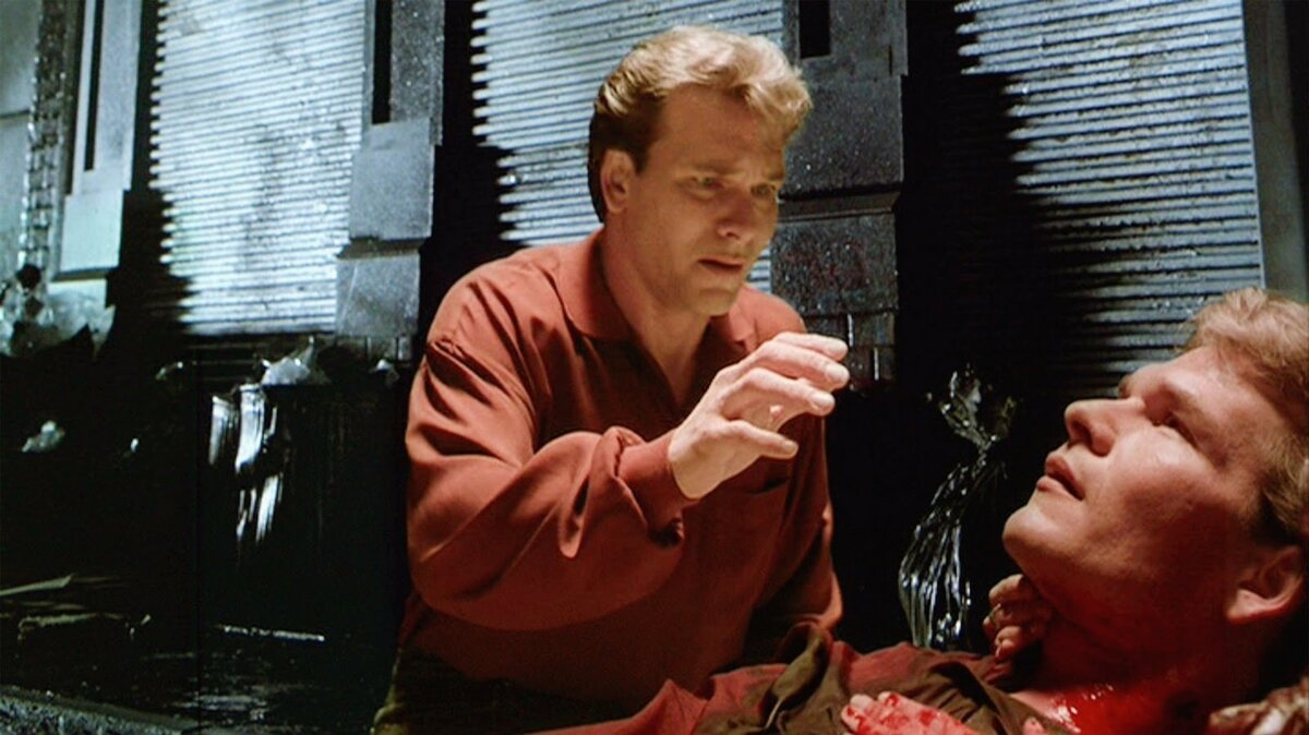 кадр из фильма Привидение (1990)