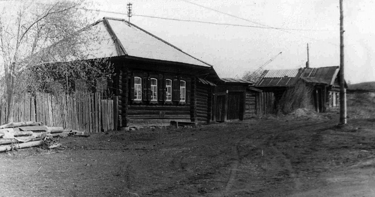 ул. Советская, 6  Кабаков Александр Павлович
(Кабаковы – Константиновичи – Б)
