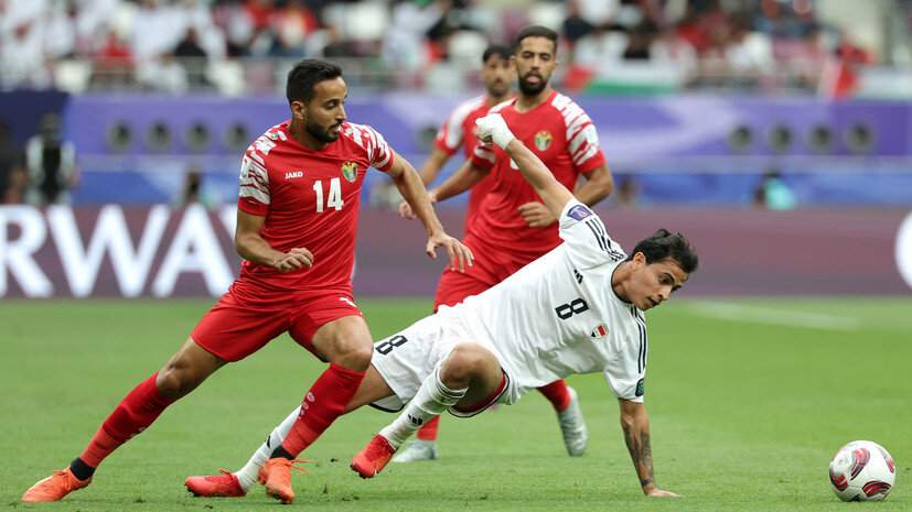 На Кубке Азии по футболу прошел матч 1/8 финала между сборными Ирака и Иордании. Проигрывая на пятой добавленной минуте 1:2 сборная Иордании забивает дважды и выходит в четвертьфинал Кубка Азии.-2