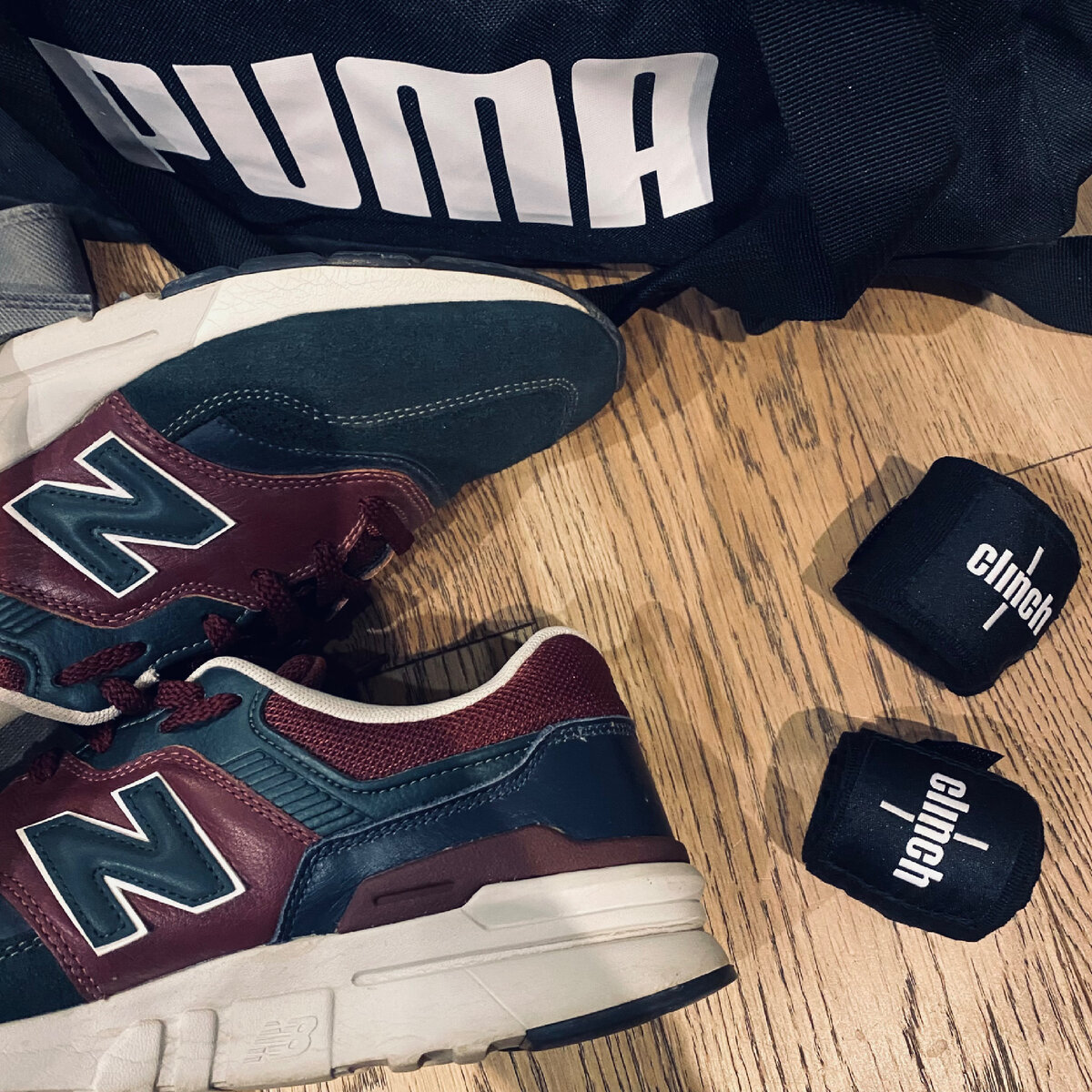 Первые финансовые затраты: бинты около 500₽ и сумка спортивная примерно 2000₽