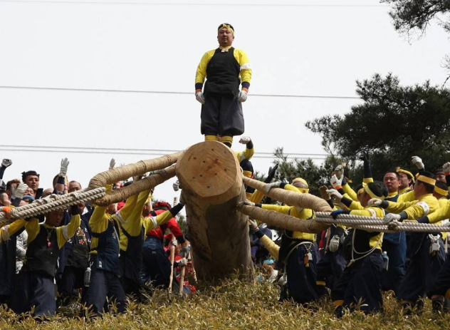 назначил бы его каким нибудь министром. я бы его назначил каким нибудь министром. мем я бы его министром назначил. я бы назначил министром. какой серьезный.