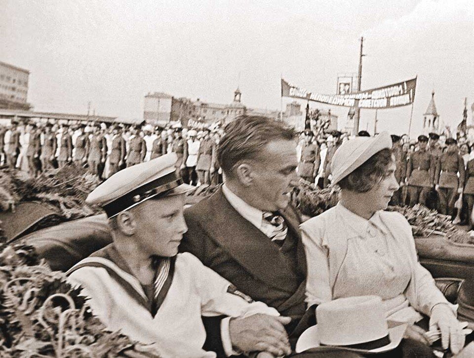 Александр евгеньевич голованов (1904–1975). Александр евгеньевич голованов (1904–1975). Летчик сталина. Александр евгеньевич голованов (1904–1975). Чкалов валерий павлович перелет.