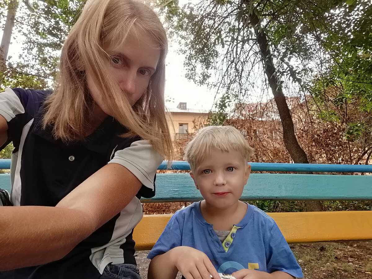 Вот этого мальчика мы хотим записать в детский сад