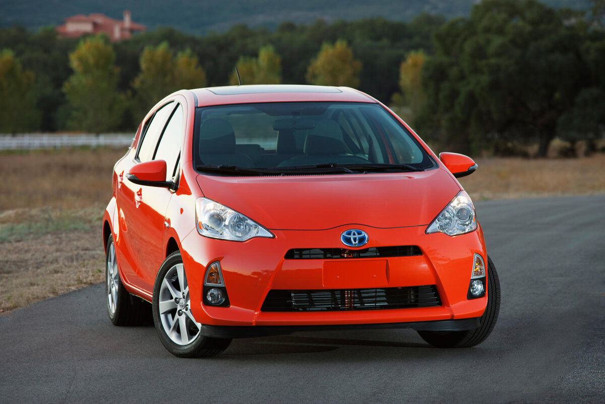 toyota prius c