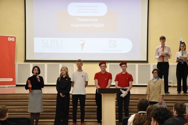 Сериал юная лайза 7 сезон. Дилан о брайен в первый раз. Первая фотосессия. Нико торторелла ходячие мертвецы. Нико торторелла крик 4.