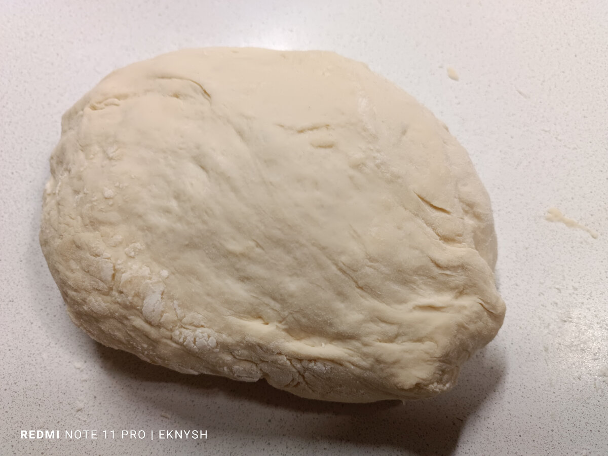 Рогалики с заварным кремом. Пекарня металлистов. Еду тесте. Еду тесте. Еду тесте.