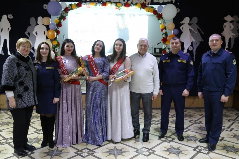 Платье фсин уис. Мисс уис 2019. Мисс уфсин 2021 участницы. Мисс уис. Вероника уис мисс 2021.