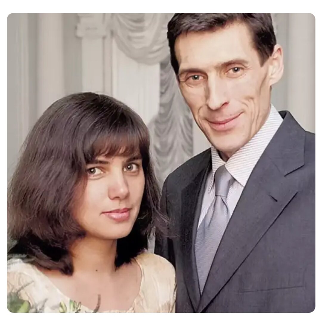 цветы с конфетами. букет "день рождения". подарок из конфет. подарок женщине на 48 лет. подарок на 48 лет женщине.