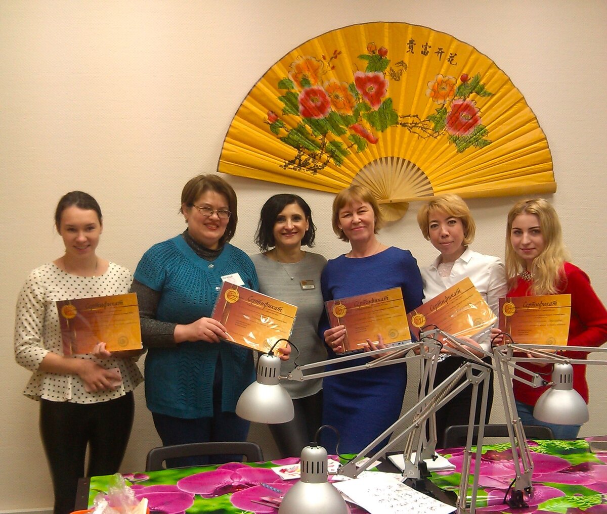 В школе маникюра