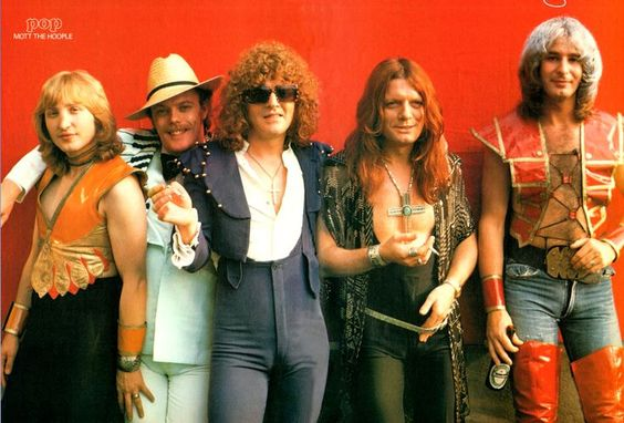 Как записать двойное неравенство. Замени существительные местоимениями. Два заменяют четыре. Умножение заменить сложением карточки. Заменить существительные местоимениями.