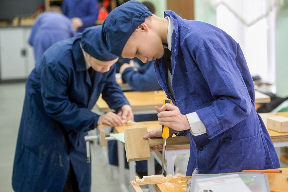 Привет сентябрь здравствуй осень. Осень чемодан. Последний день лета. Скоро осень. Привет сентябрь здравствуй осень.