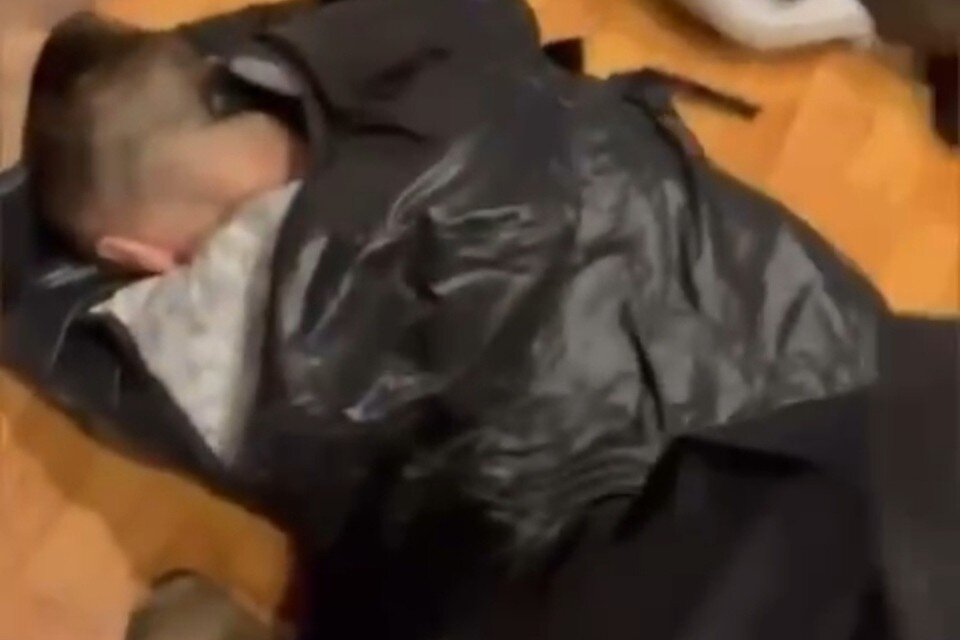 Нападающий или нападающая. Нападающий или нападающая