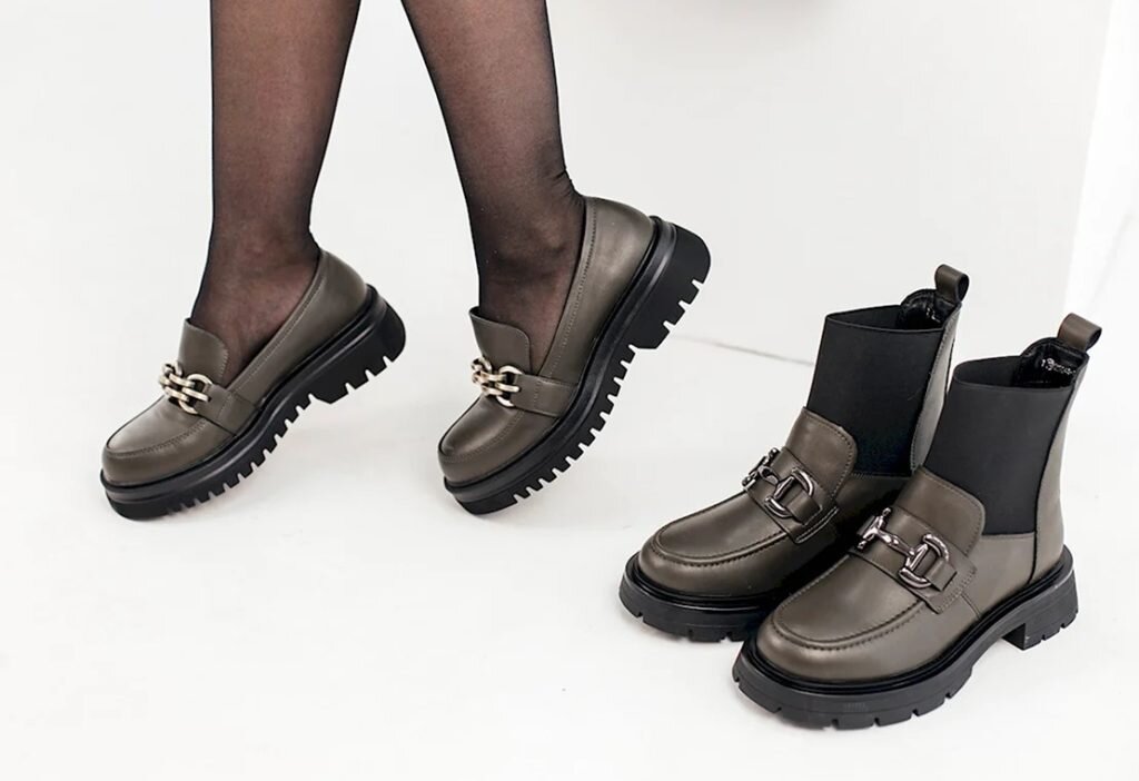 Ботинки тренд 2022. Ботинки женские осень 2022. Модная осенняя обувь женская.