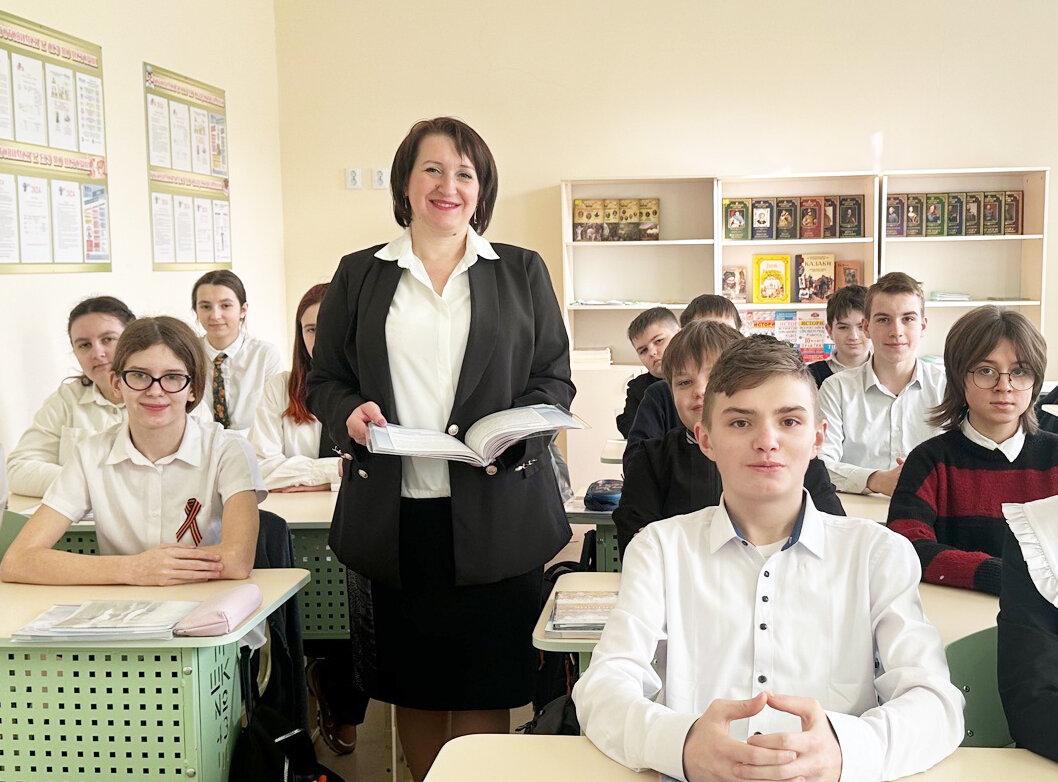 Книги об учителях. Книги об учителях. Книга учитель книга наставница. Трудно ли быть учителем. Книга учитель книга.