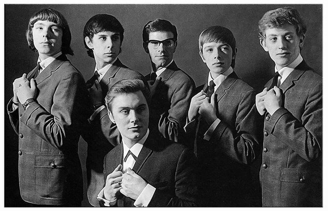 Steve Brett & The Mavericks. Источник фото mavink.com. Холдера узнали?