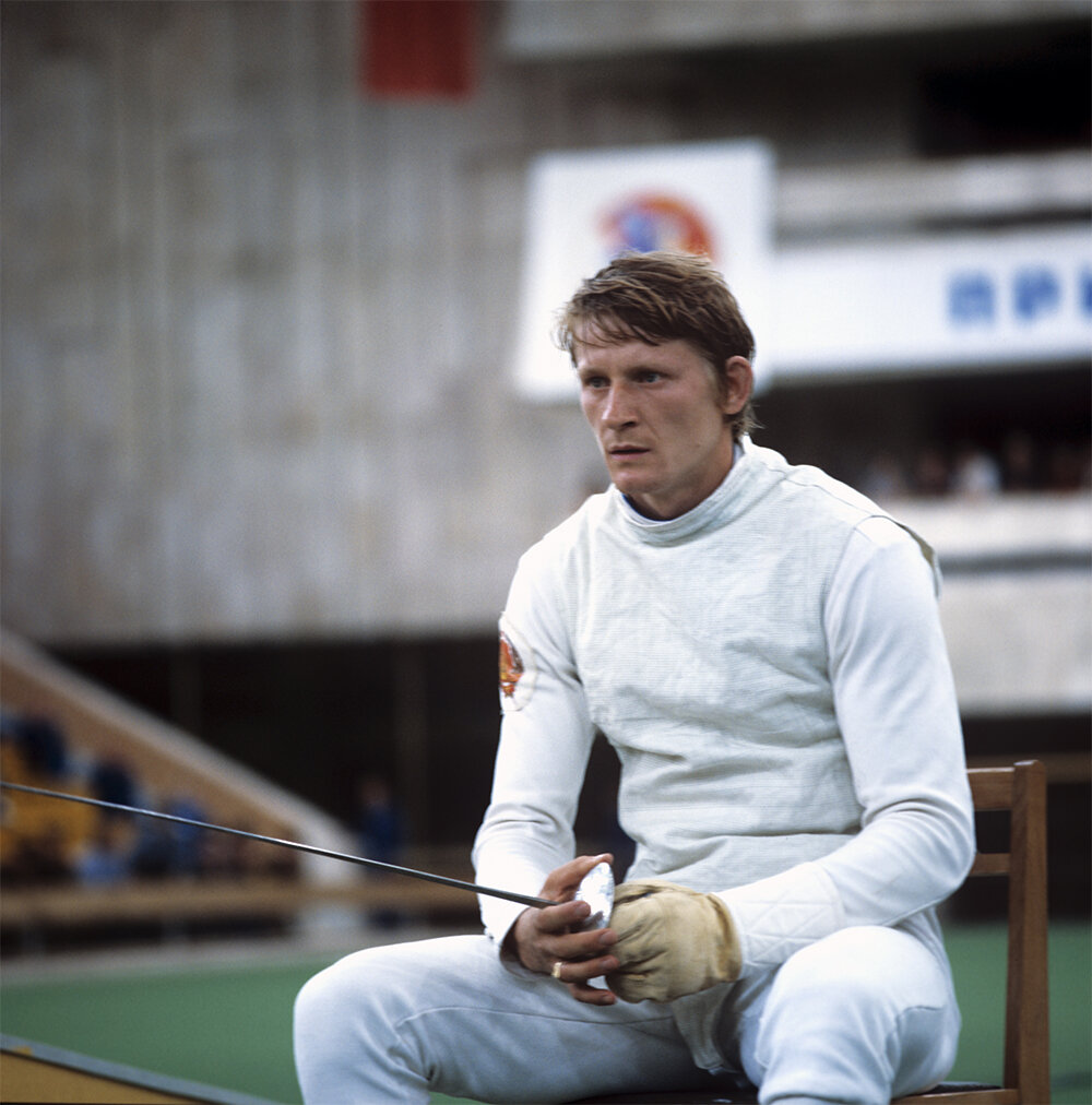 Составь приложение из слов. Составление текста из предложений. Составьте из слов предложения. Оставь предложение из слов. Поздний составить предложение.