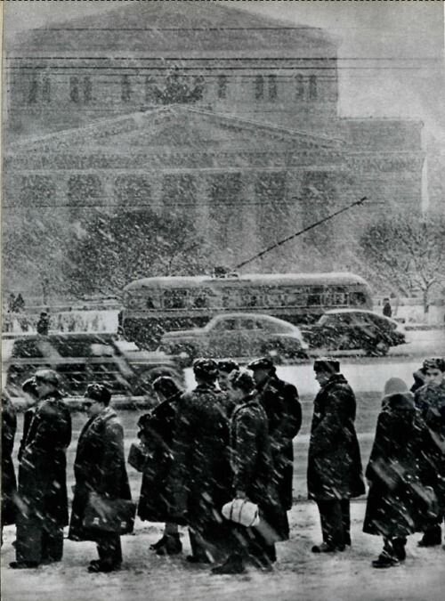 Фотография В. Ковригина «Москва в снегу», февраль 1957 года