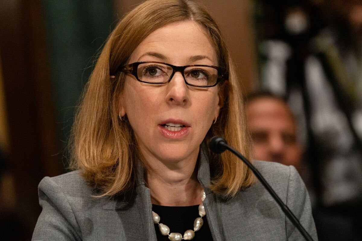 Семья с родителями. Подросток рисунок. I with my parents tomorrow. I with my parents tomorrow. I with my parents tomorrow.