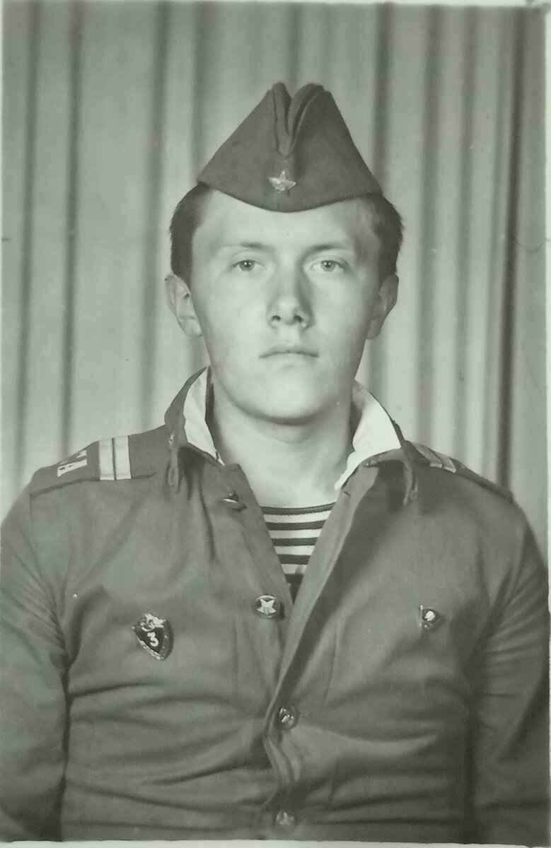 Первое фото Валеры из армии