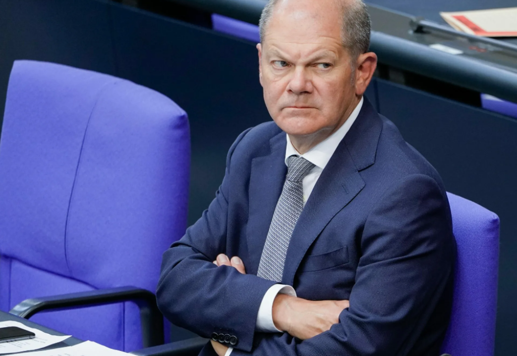    Депутат бундестага Реттген потребовал Шольца признать, что Украина важнее России