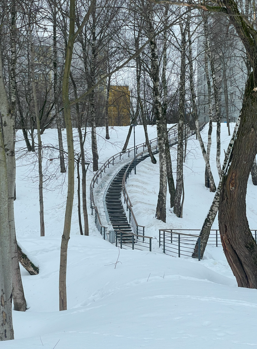 Стоял конец зимы