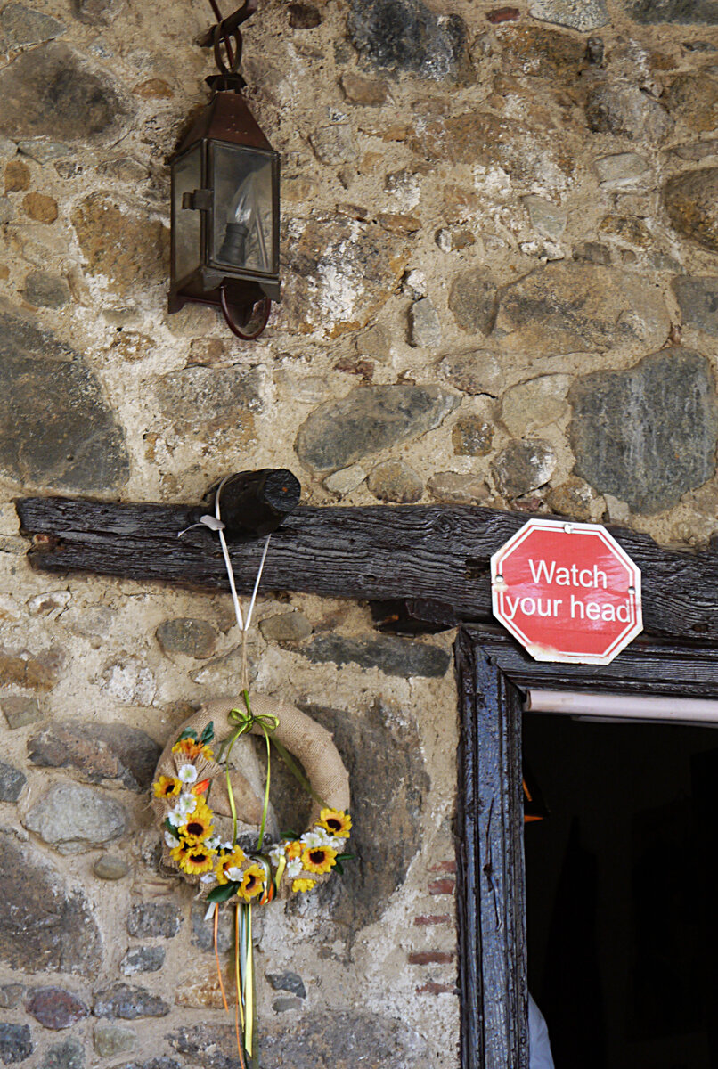 Деревня. Деревенские люди. Древняя семья. Городские в деревне. Деревенские жители.