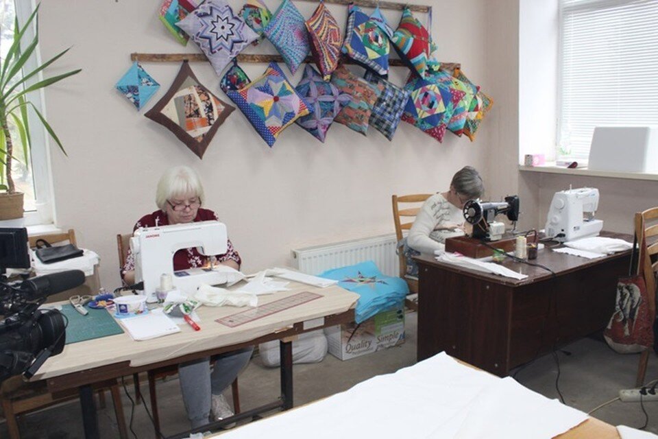 волонтеры единой россии. волонтеры едины. волонтеры ер донбассу. волонтер центр един россия картинки. добровольцы единой россии.