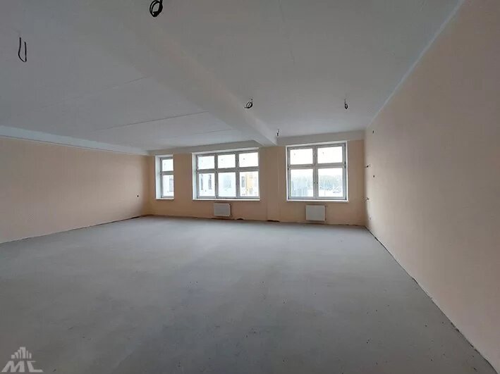 Мужчина в костюме бежит. Иду на работу картинки прикольные. 10 иду работу. 10 иду работу. Успешный бизнес.