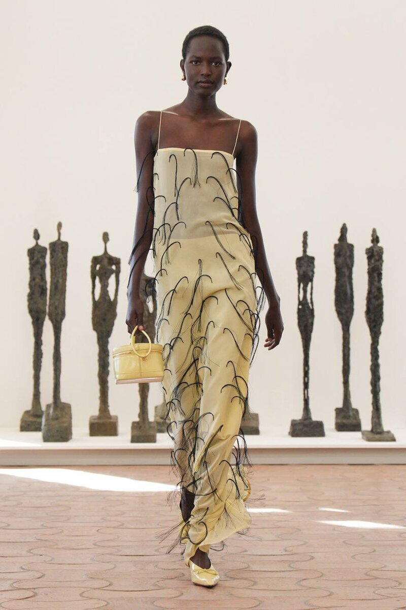 Включение и выключение компьютера. Инъекция внутримышечно в ягодицу. Включи как правильно собирать. Параллельная парковка задним ходом. Выключай приборы из розетки.