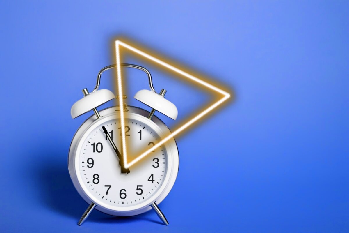 Белье и купальники такие, да, новое изделие за 2 часа - реально.