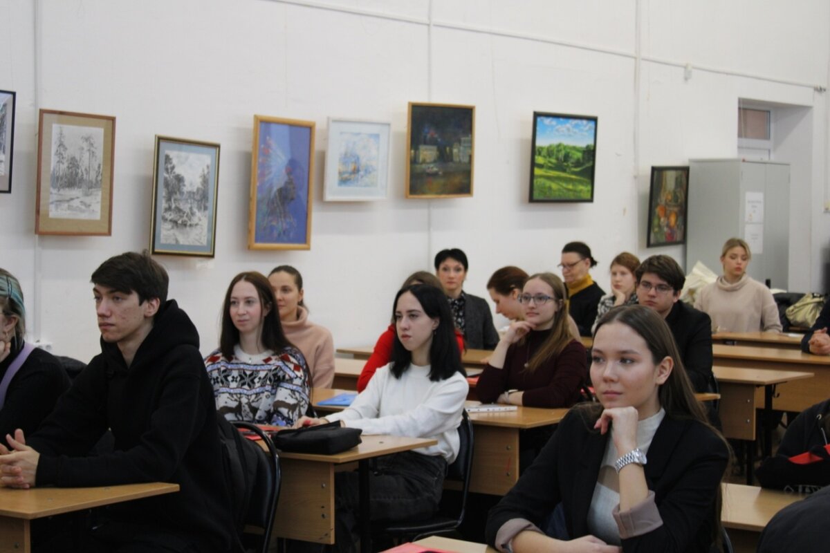 гимназия басова сакко и ванцетти. гимназия басова воронеж. начальная школа воронеж. мариоль воронеж лизюкова 72. гимназия имени кольцова.