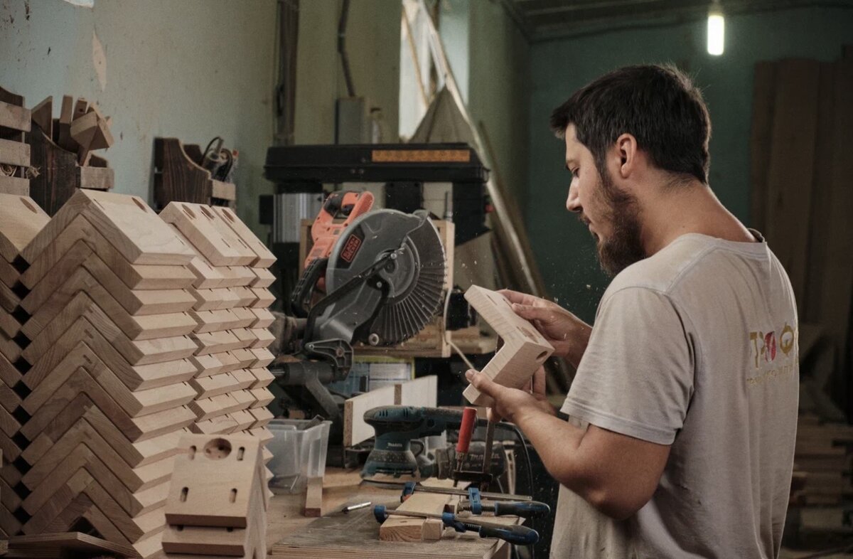 Как подчеркивается грамматическая основа. Члены предложения. Учимся определять главную мысль текста 4 класс. Дерево как подчеркнуть. Второстепенные члены предложения.