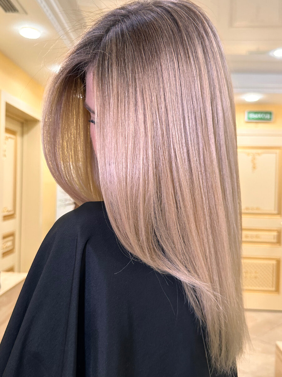 крашеные волосы. модное окрашивание. окрашивание 2020. стильное окрашивание. тренды прически цвет короткие волосы.