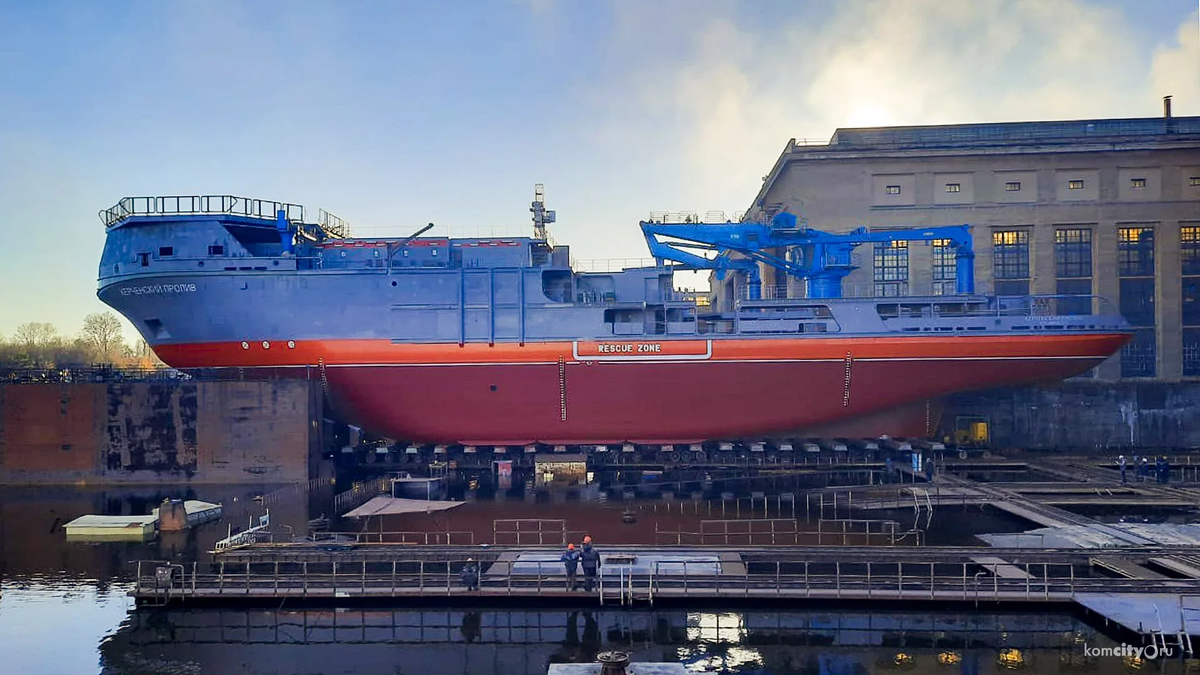 Катер грумант 30т. Катер laky 12mj. Псковская лодочная верфь. Балтийский судомеханический завод слип. Катер круиз псковская лодочная верфь.