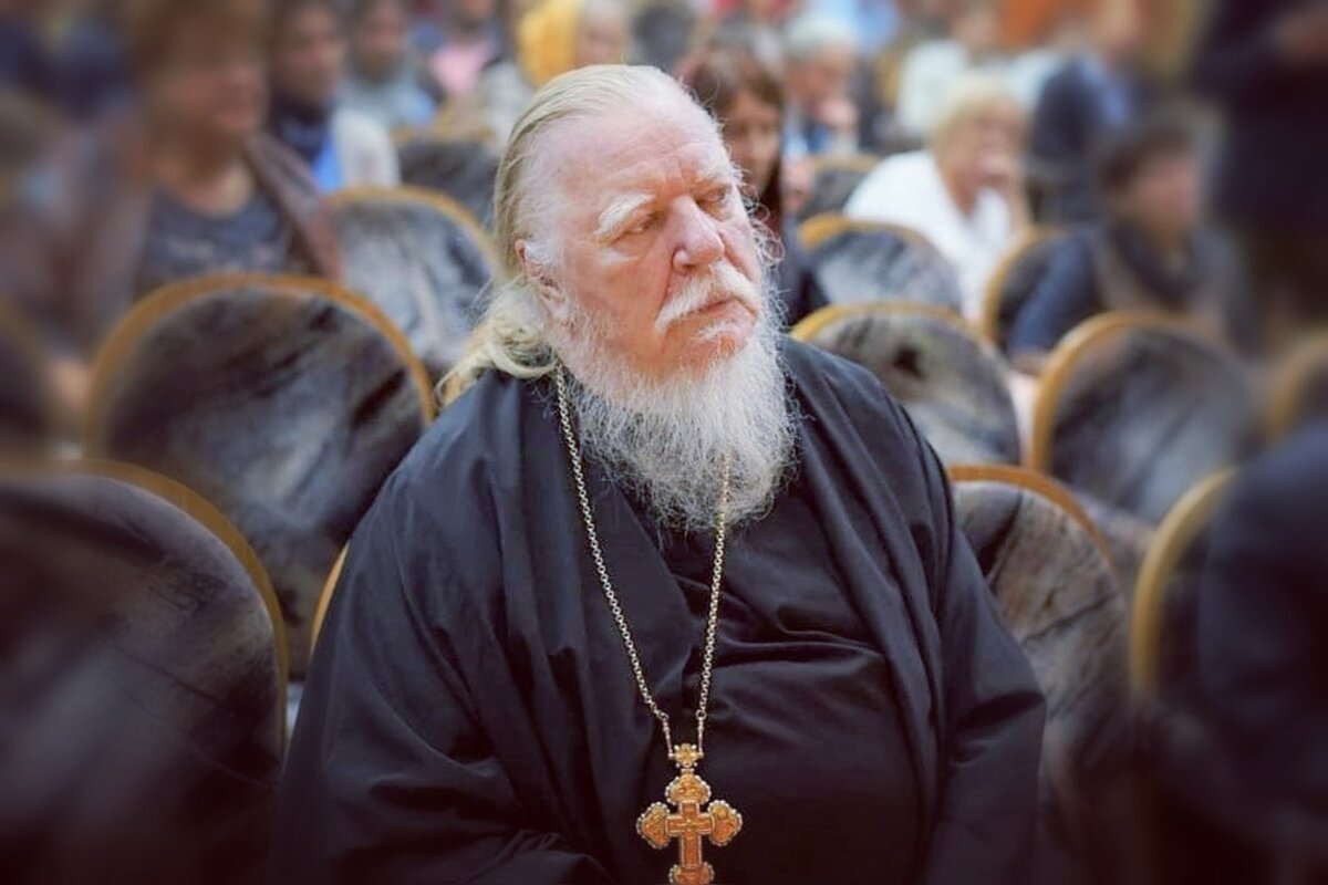 Димитрий Смирнов (07.03.1951 — 21.10.2020 гг.) — протоиерей, церковный и общественный деятель, проповедник, миссионер.