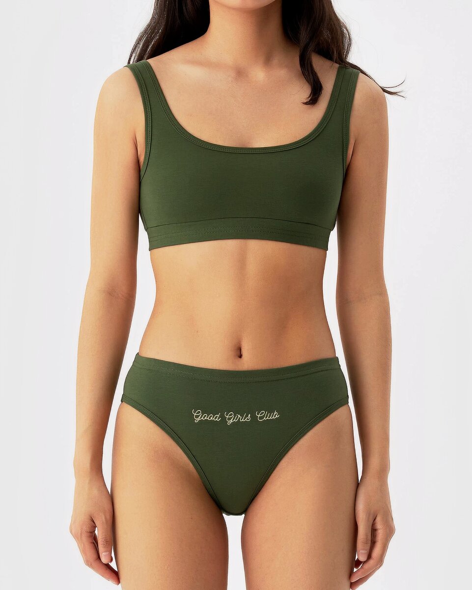 Bilingua ladies белье. Bilingua ladies. Позы для возрастных моделей. Бренд bilingua ladies. Женщины разных возрастов.