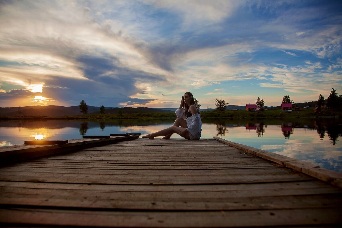 Счастливая девушка. Простые радости жизни. Дети радуются жизни. Спешите радоваться жизни с утра. Спешите наслаждаться.