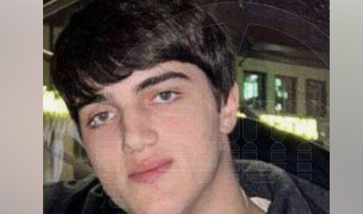 Красивые бойцы мужчины. Андрей гончаров боец. Ребята боец. Пауло коста мма. Молодой боксер гарсия.