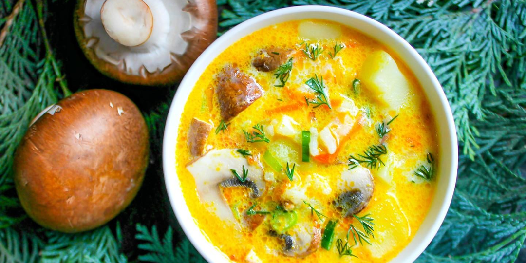 Сырный суп с плавленым сыром и грибами шампиньонами