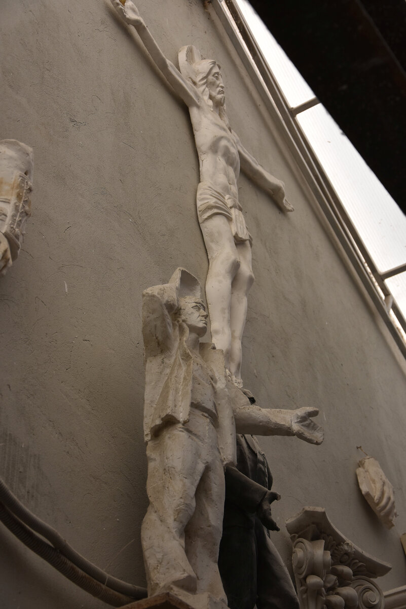 Совсем скоро, в марте этого года, у известного скульптора Георгия Прокофьевича Мясникова 70-летний юбилей.-11-3