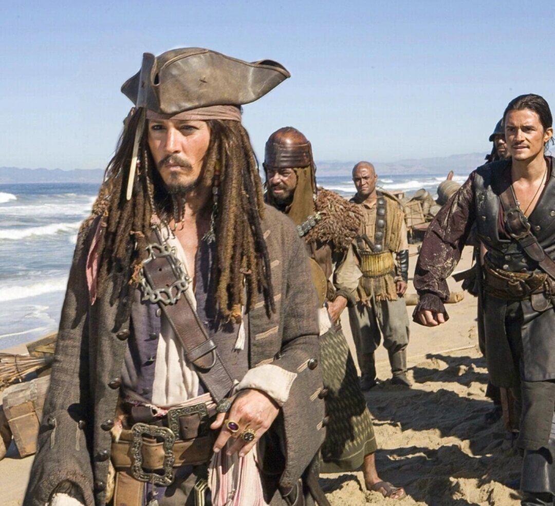 Пираты карибского моря 1 дата. Пираты карибского моря: п5роклятие "черной жемчужины" т фильм. Элизабет суонн сундук мертвеца. Пираты карибского моря проклятие черной жемчужины фильм 2003 постер. Пираты карибского моря 6 джек воробей.