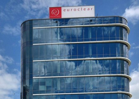    Компания Euroclear получила €4,4 млрд дохода от замороженных российских активов, но не сможет отдать их Украине