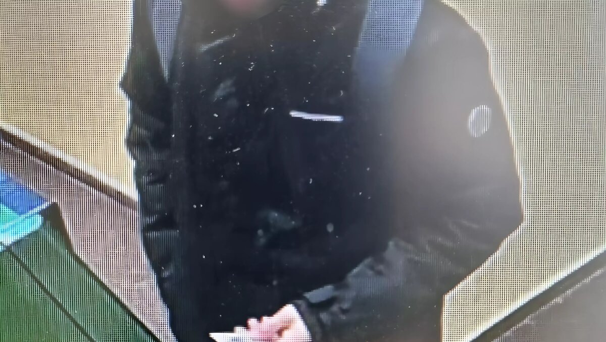     В Ижевске задержали 18-летнего учащегося колледжа, который работал на телефонных мошенников.