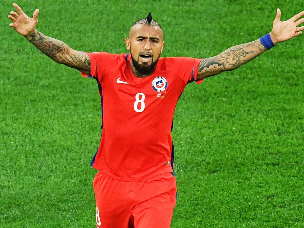    Полузащитник сборной Чили по футболу Артуро Видаль© РИА Новости / Владимир Песня